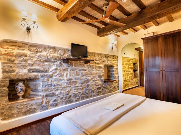 Imagen de la habitación del Hotel Castello Di Petrata. Foto 17