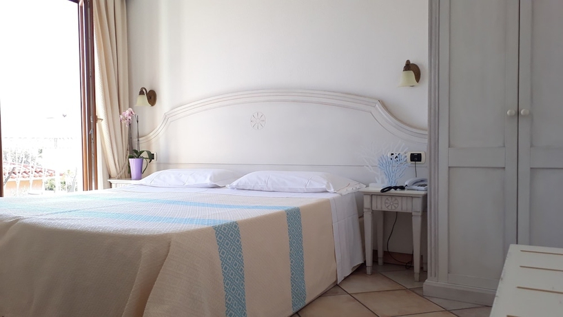 Imagen de la habitación del Hotel Castello Di Tavolara. Foto 5