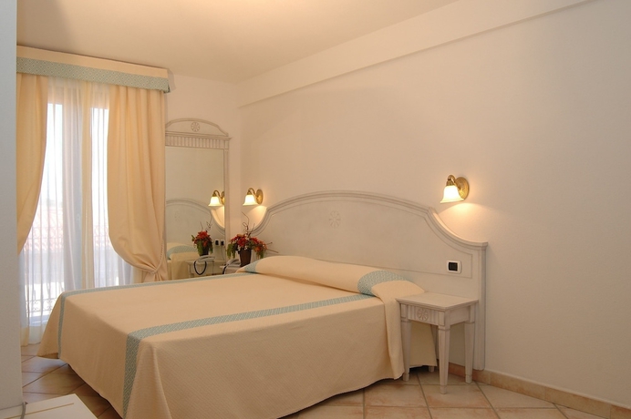 Imagen de la habitación del Hotel Castello Di Tavolara. Foto 10