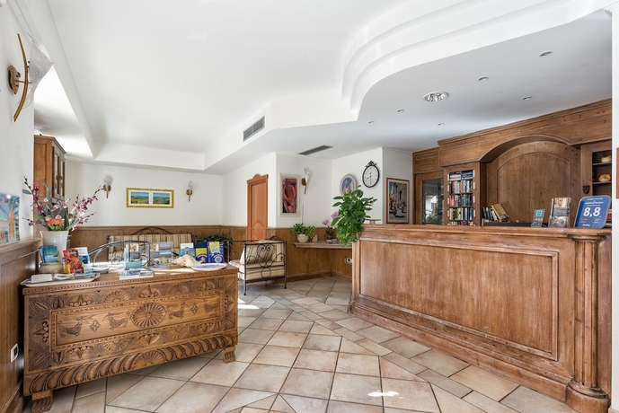 Imagen de los interiores del Hotel Castello Di Tavolara. Foto 19