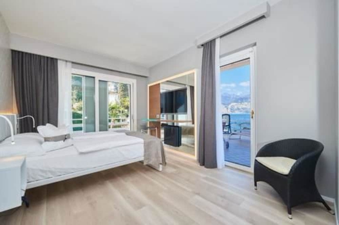 Imagen de la habitación del Hotel Castello Lake Front. Foto 4