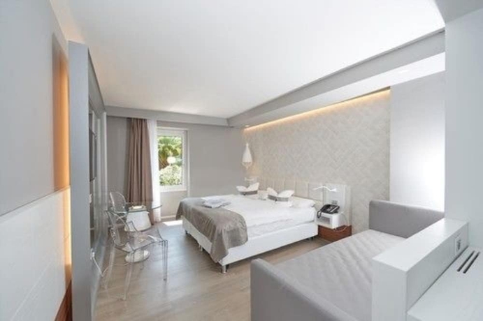 Imagen de la habitación del Hotel Castello Lake Front. Foto 10