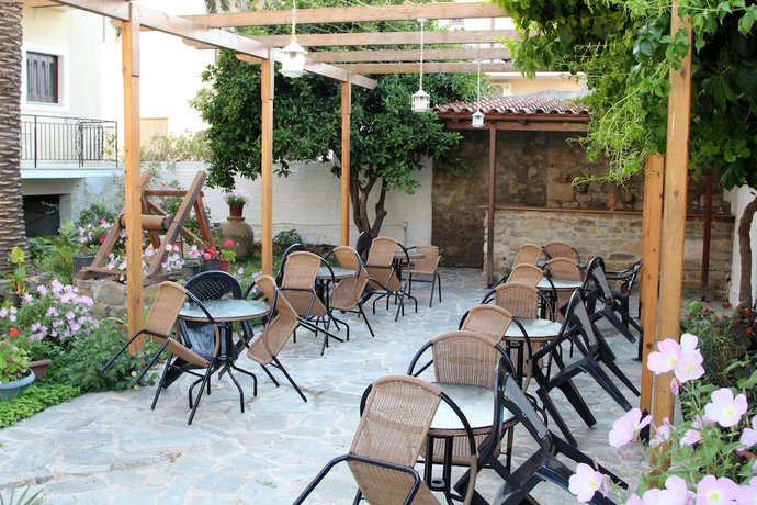 Imagen de los exteriores del Hotel Castello, Methoni Municipal Unit. Foto 15