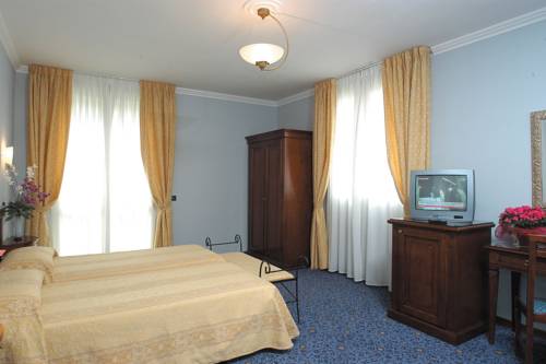 Imagen de la habitación del Hotel Castello, Modena. Foto 3