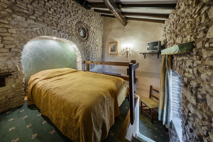 Imagen de la habitación del Hotel Castello Orsini. Foto 3