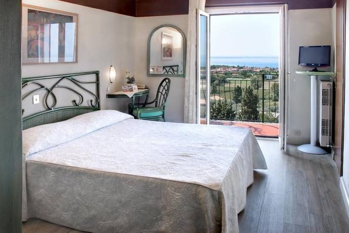 Imagen de la habitación del Hotel Castello S. Antonio. Foto 7