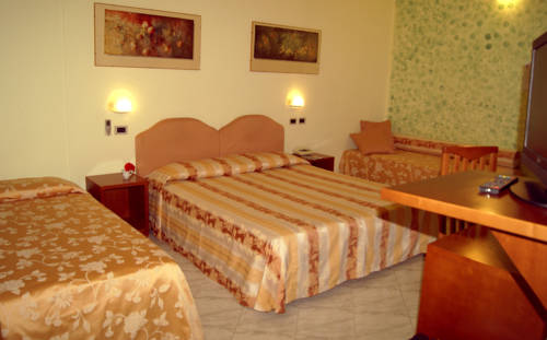 Imagen de la habitación del Hotel Castello, San Rocco a Pilli. Foto 4