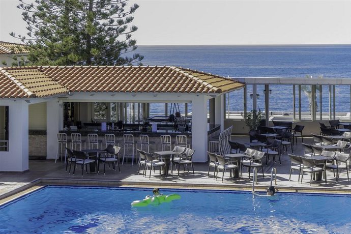 Imagen general del Hotel Castello Village Hotel. Foto 2