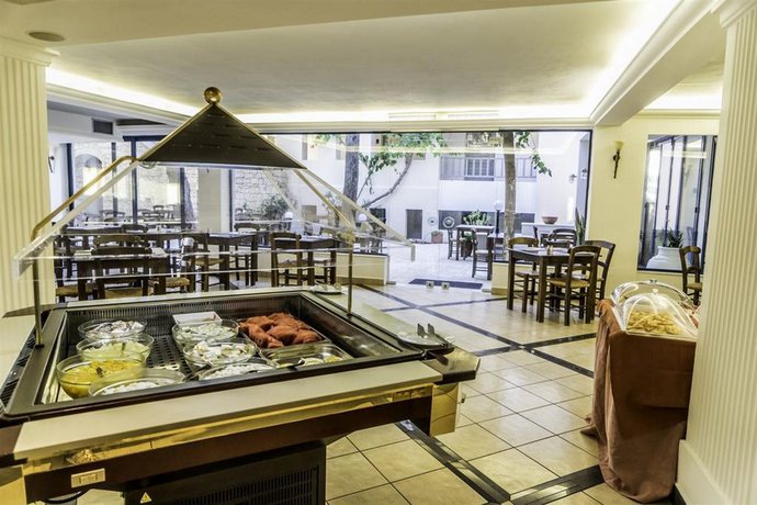 Imagen general del Hotel Castello Village Hotel. Foto 5