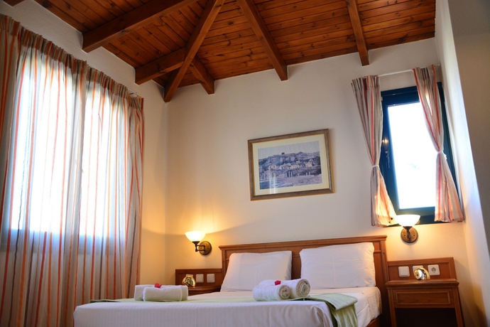 Imagen de la habitación del Hotel Castello Village Resort. Foto 5