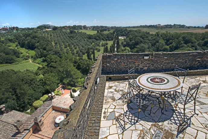 Imagen de los exteriores del Hotel Castello della Castelluccia. Foto 10