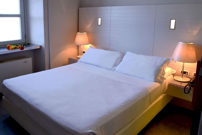 Imagen de la habitación del Hotel Castello di Montaldo Torino. Foto 7