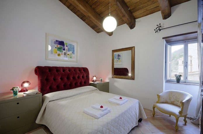 Imagen de la habitación del Hotel Castello di Postignano Relais. Foto 9