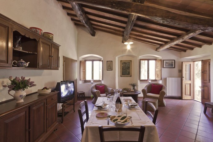 Imagen de la habitación del Hotel Castello di Pratelli. Foto 15