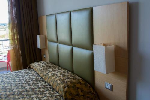 Imagen de la habitación del Hotel Castelmartini. Foto 9