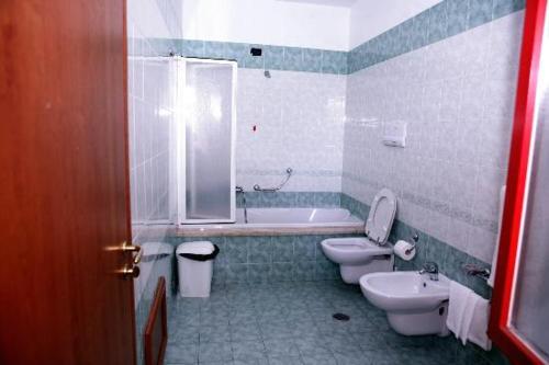 Imagen de la habitación del Hotel Castelmonardo. Foto 8