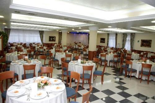 Imagen del bar/restaurante del Hotel Castelmonardo. Foto 5