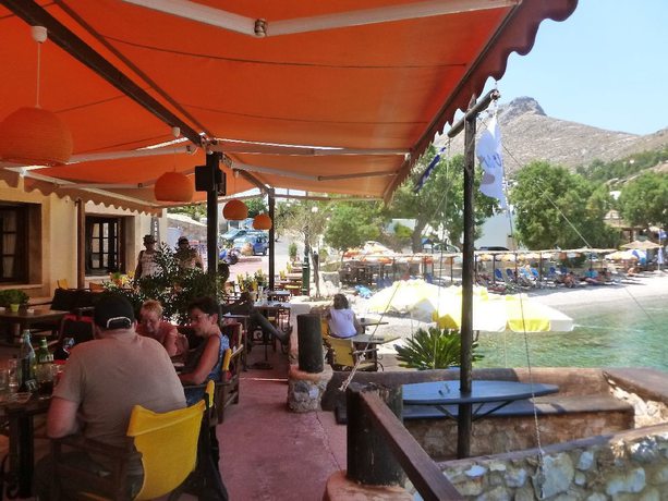 Imagen del bar/restaurante del Hotel Castelo Beach, Agia Marina. Foto 2