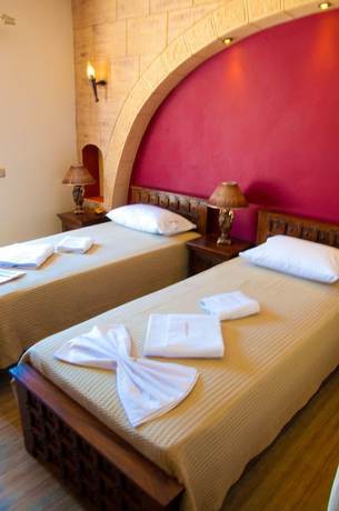 Imagen de la habitación del Hotel Castelo Beach, Agia Marina. Foto 15