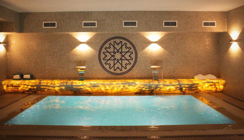 Imagen de la piscina del Hotel Castelo. Foto 19