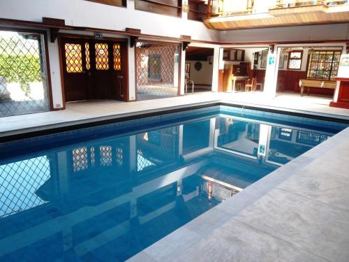 Imagen general del Hotel Castelo Nacional Inn Campos Do Jord&atilde;o. Foto 3