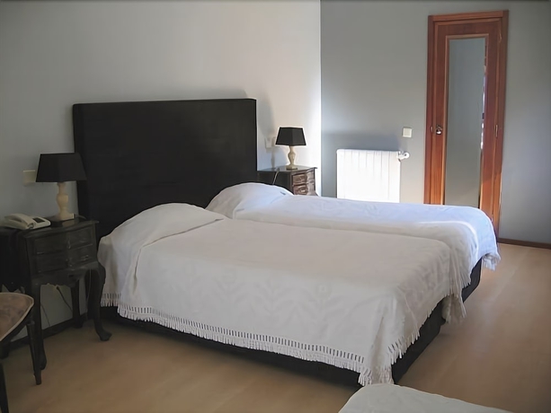 Imagen de la habitación del Hotel Castelo Santa Catarina. Foto 7