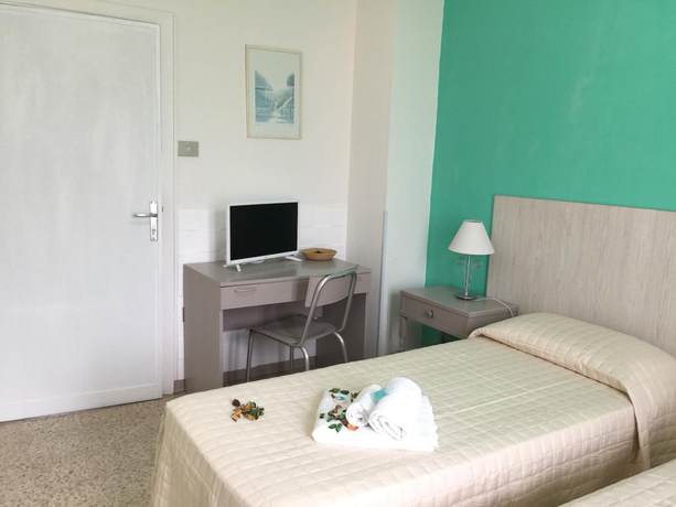 Imagen de la habitación del Hotel Castelsardo Domus Beach. Foto 10