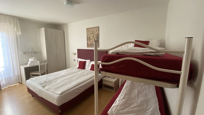 Imagen de la habitación del Hotel Casteluce Funivie. Foto 2
