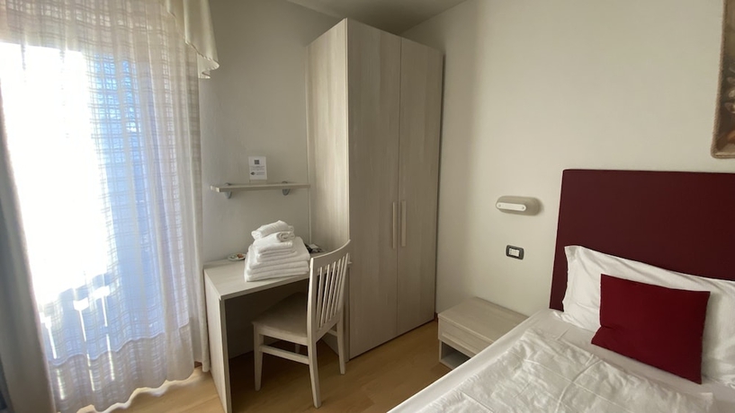 Imagen de la habitación del Hotel Casteluce Funivie. Foto 3