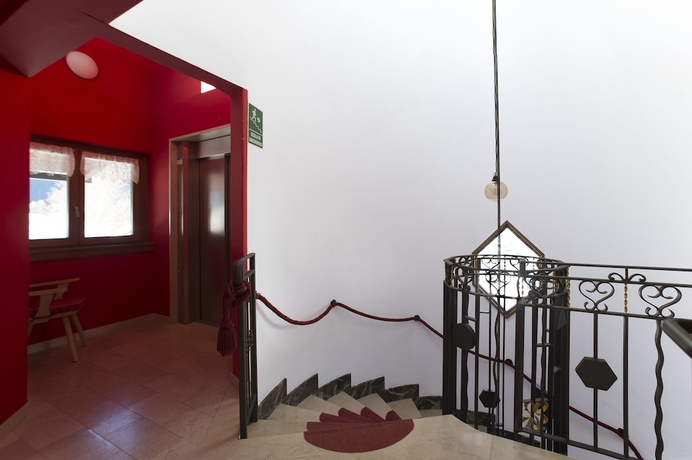 Imagen de los interiores del Hotel Casteluce Funivie. Foto 17