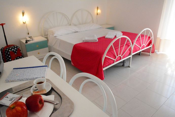 Imagen de la habitación del Hotel Castelvetere. Foto 6