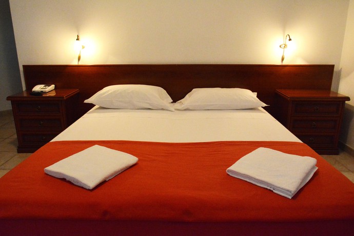 Imagen de la habitación del Hotel Castelvetere. Foto 9