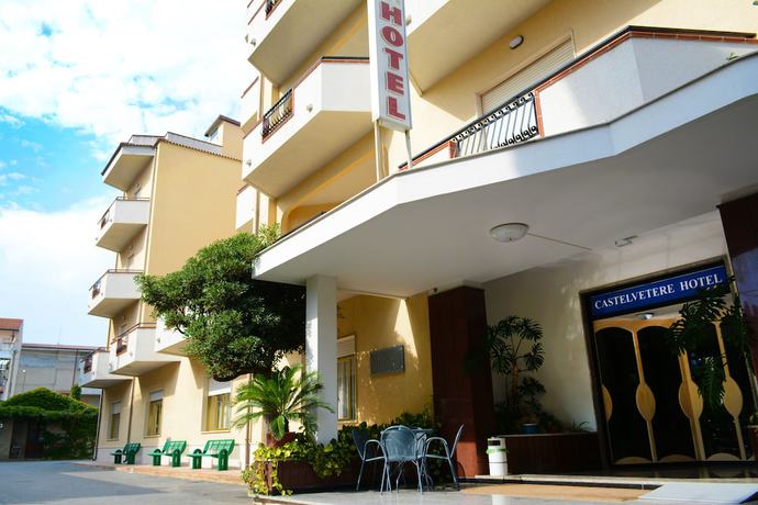 Imagen general del Hotel Castelvetere. Foto 1