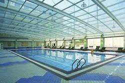 Imagen de la piscina del Hotel Castfast Hotel. Foto 7