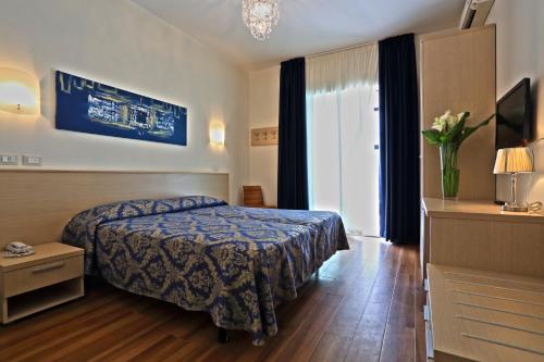 Imagen de la habitación del Hotel Castiglione. Foto 9