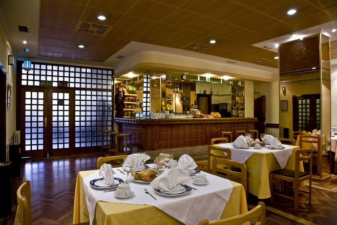 Imagen del bar/restaurante del Hotel Castilla, Albacete. Foto 5