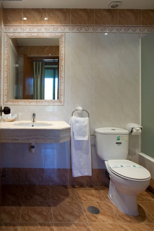 Imagen de la habitación del Hotel Castilla, Albacete. Foto 10