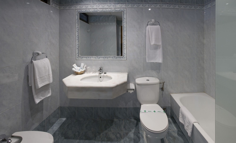 Imagen de la habitación del Hotel Castilla, Albacete. Foto 12