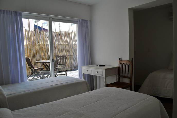 Imagen de la habitación del Hotel Castilla, PUNTA DEL ESTE. Foto 5