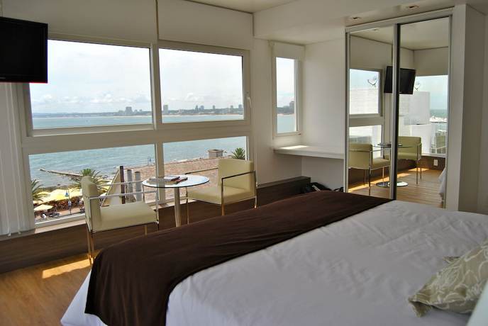 Imagen de la habitación del Hotel Castilla, PUNTA DEL ESTE. Foto 11