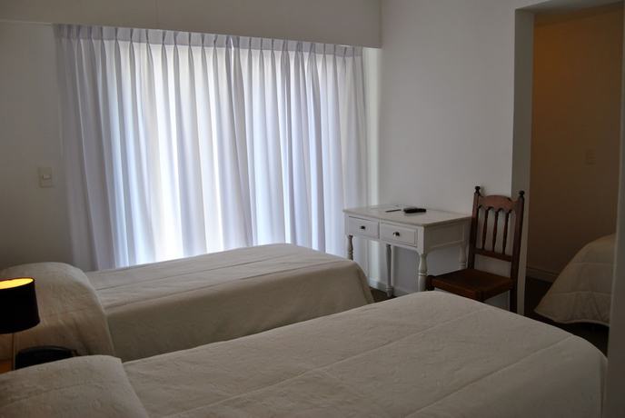 Imagen de la habitación del Hotel Castilla, PUNTA DEL ESTE. Foto 13