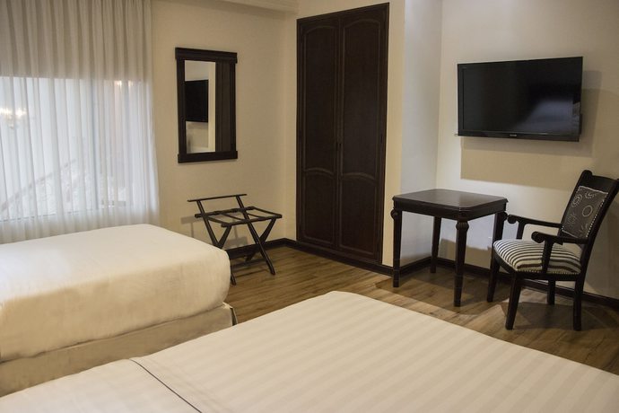 Imagen de la habitación del Hotel Castilla Real. Foto 9