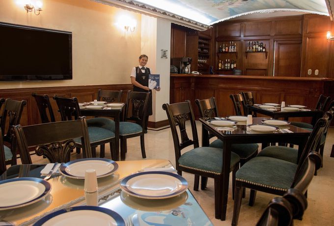 Imagen del bar/restaurante del Hotel Castilla Real. Foto 6