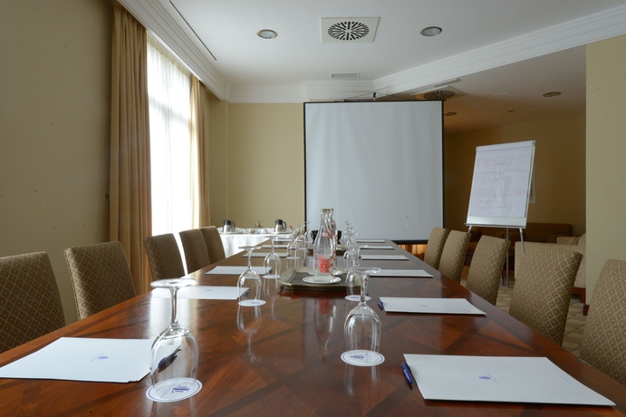 Imagen de los interiores del Hotel Castilla Termal Balneario De Solares. Foto 12