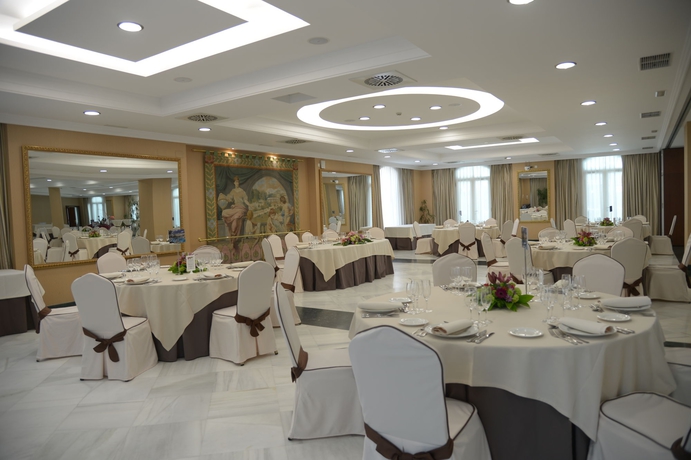 Imagen de los interiores del Hotel Castilla Termal Balneario De Solares. Foto 13