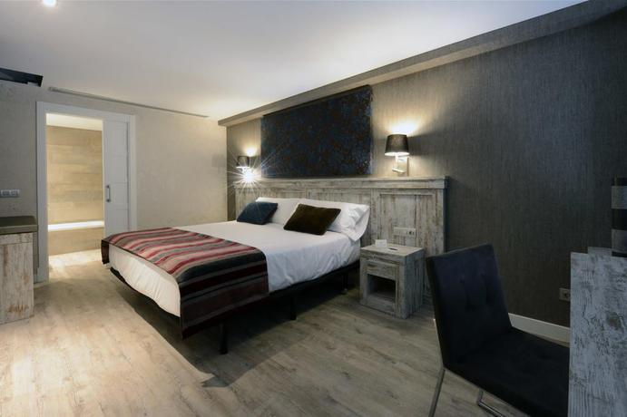 Imagen de la habitación del Hotel Castilla Termal Monasterio De Valbuena. Foto 6