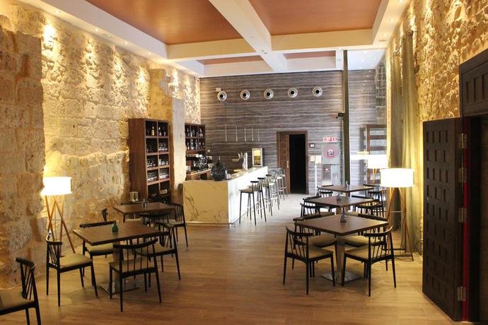 Imagen del bar/restaurante del Hotel Castilla Termal Monasterio De Valbuena. Foto 4
