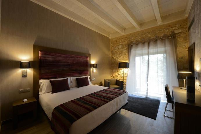 Imagen de la habitación del Hotel Castilla Termal Monasterio De Valbuena. Foto 8