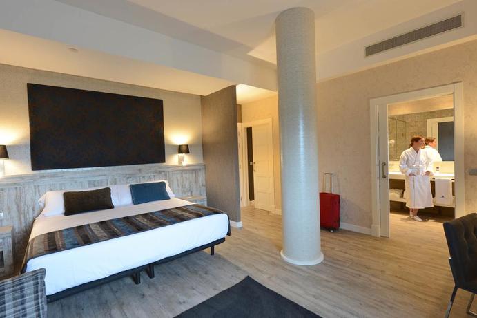 Imagen de la habitación del Hotel Castilla Termal Monasterio De Valbuena. Foto 11