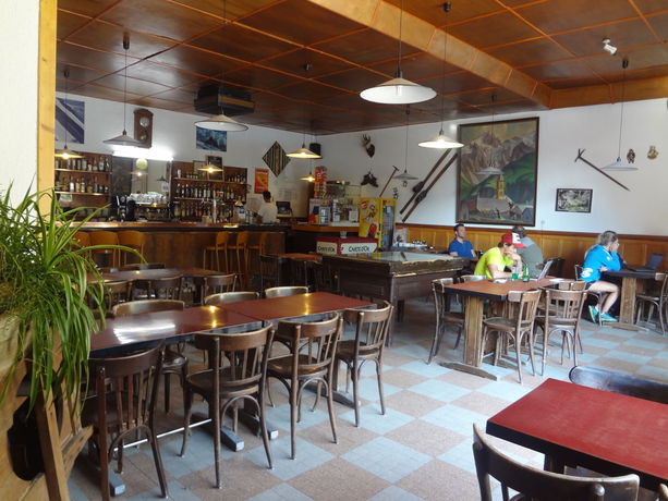 Imagen de los exteriores del Hotel Castillan. Foto 13